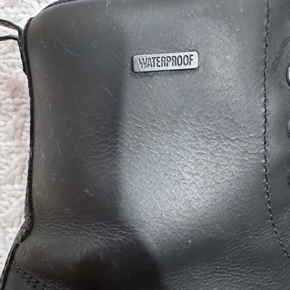 Dr. Martens WOMENS  size 6 drywair Black Shoes waterproof - Picture 7 of 11